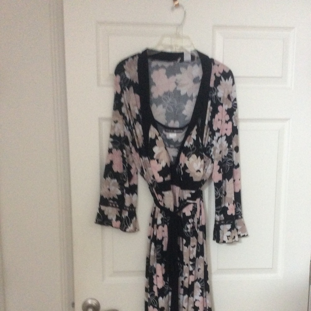 Summer robe and mighty set.